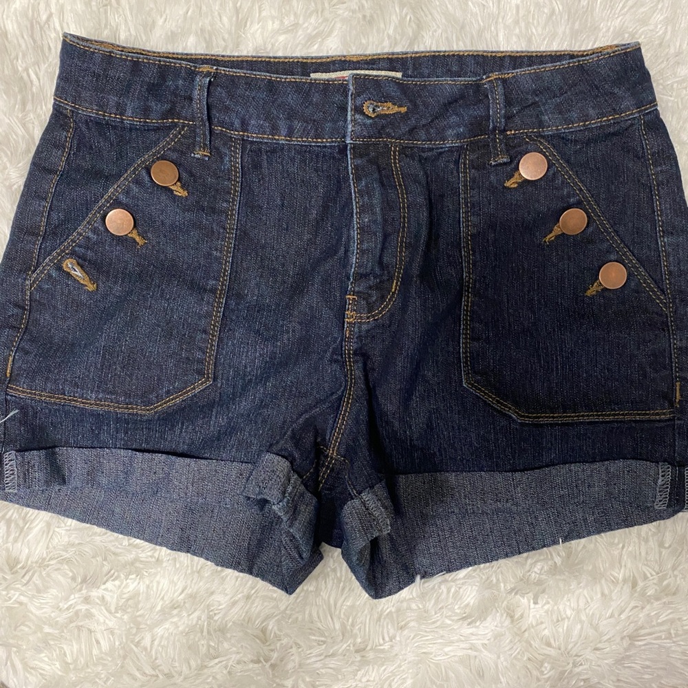 Lei jean shorts